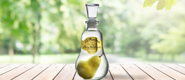 Pouret Poire: A Delightful French Pear Liqueur